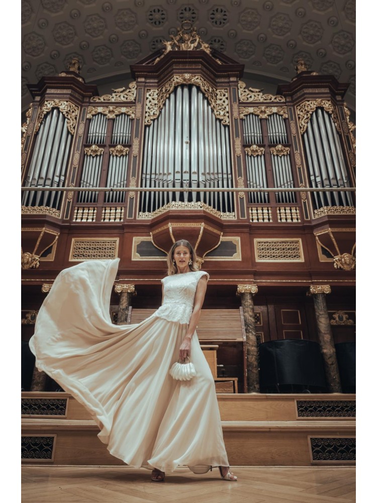 Sukienka długa beżowa AVELLANA