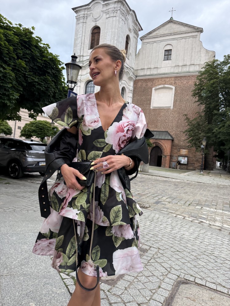 Sukienka w kwiaty czarna MELODIE