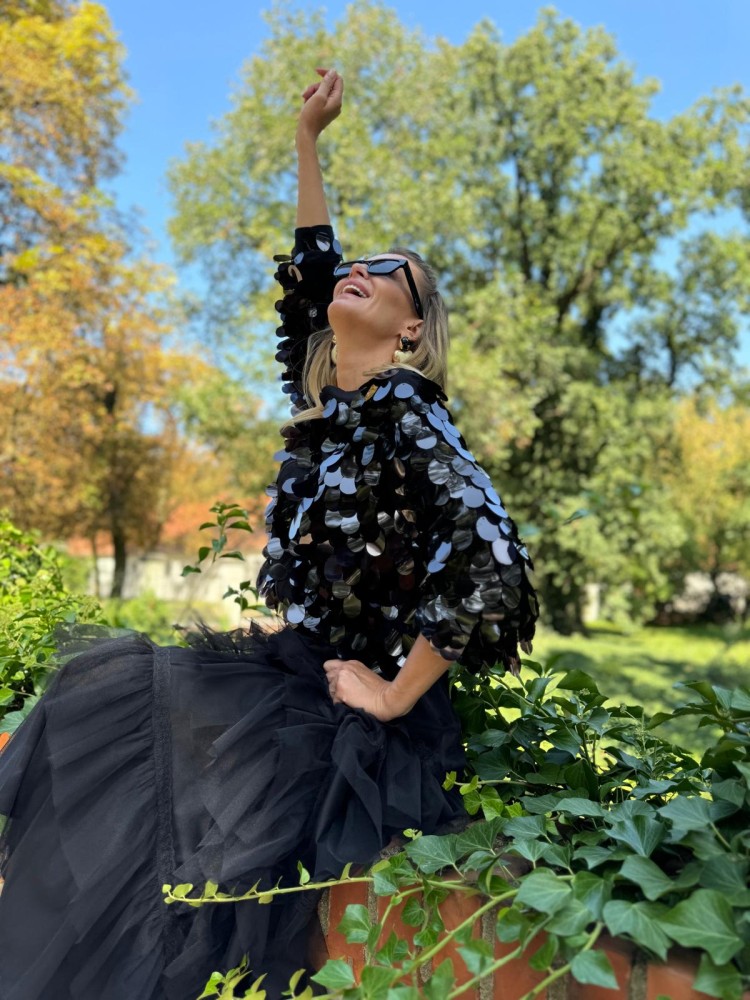 Spódnica czarna MADREA