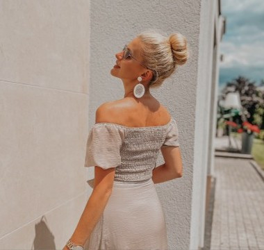 Wyjątkowe sukienki i stylizajcje na instagramie chruscinska.pl Nowości sezonowe